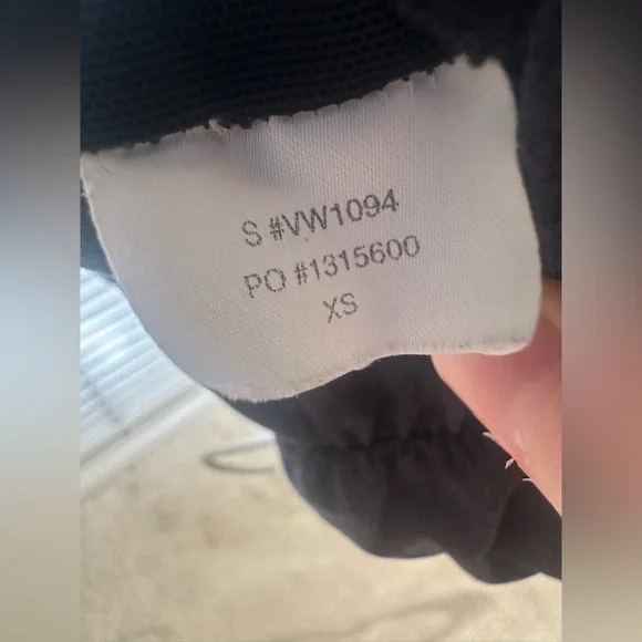 Vuori Elevation Ruched Bra in Navy Size XS - Picture 6 of 6